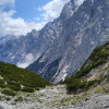 Objevování Bavorských Alp: Nejlepší turistické stezky a lyžařská střediska